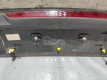 STOP SVJETLO za Audi Q3