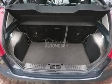 Ford Fiesta 1.4tdci 2009. god. -  kompletan auto u delovima