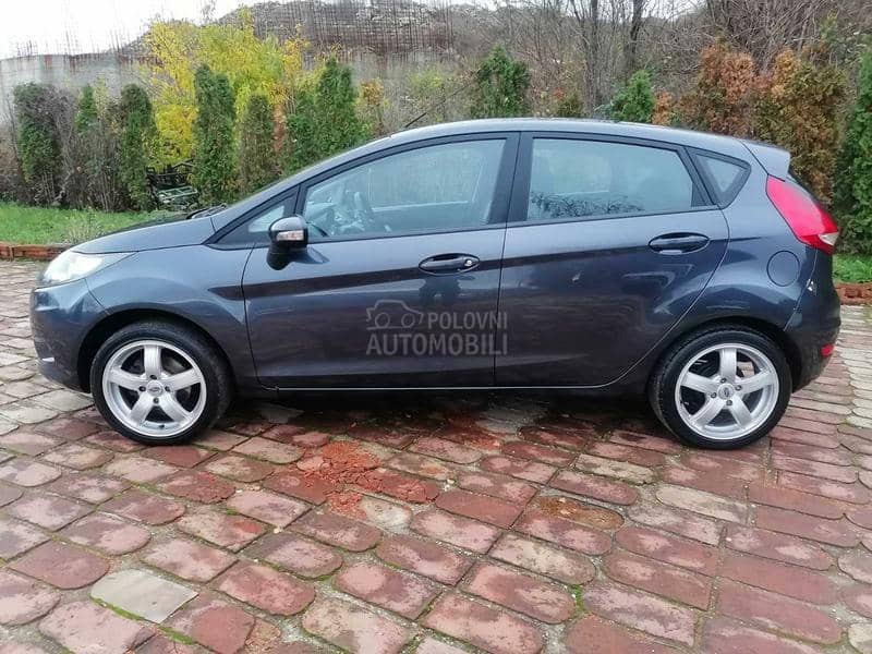 Ford Fiesta 1.4tdci 2009. god. -  kompletan auto u delovima