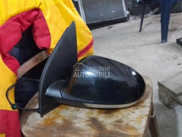 retrovizor za Volkswagen Golf 5