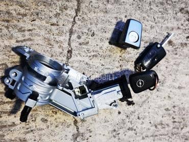 Kontakt brava sa 2 kljuca za Opel Zafira od 2006. do 2014. god.