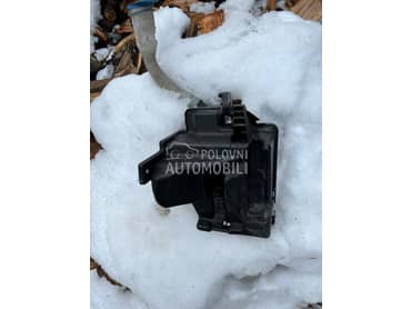 posuda za vodu za Volkswagen Polo od 2009. do 2013. god.