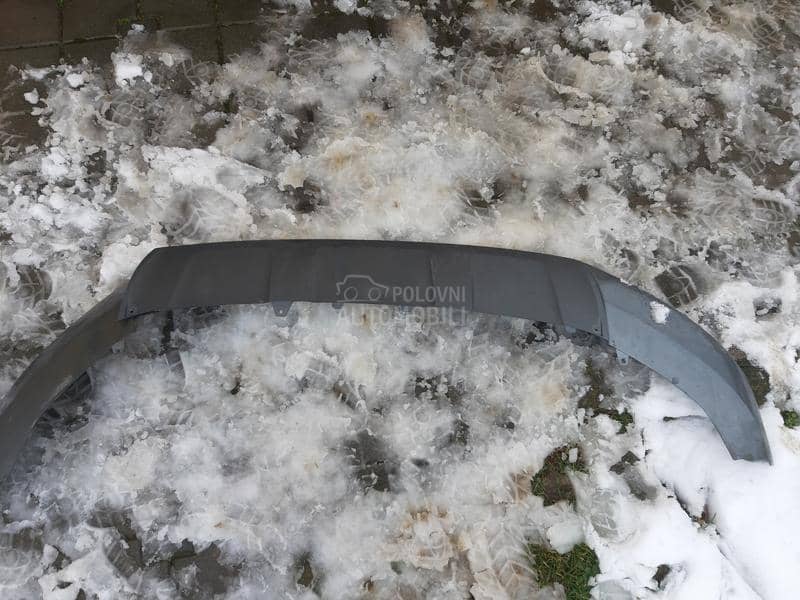 spojler prednjeg branika