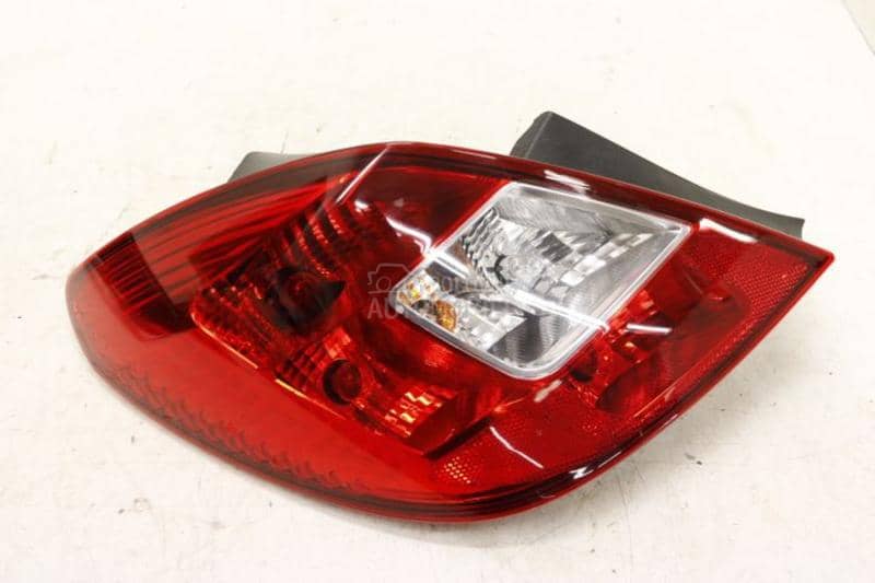 Farovi , stop svetlo / lampa