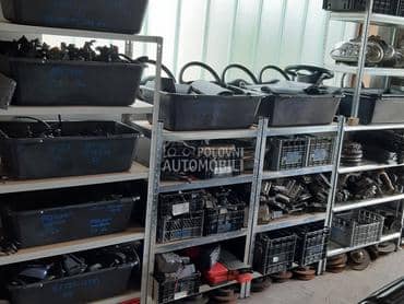 razni delovi za Volkswagen Golf 4 od 1997. do 2006. god.