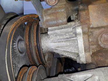 VODENA PUMPA za Nissan Navara