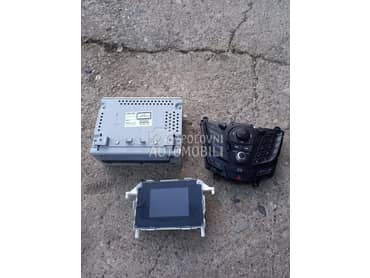 fabricki radio 2013god za Ford Fiesta