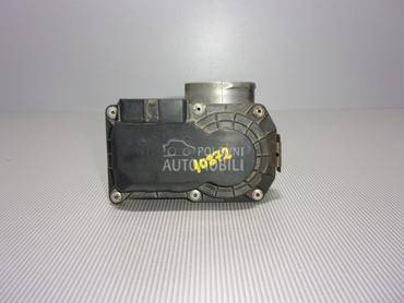 DOZER KLAPNA za Nissan Pathfinder