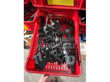 klizaci,nosaci,svi drzaci za Opel Astra K od 2015. do 2022. god.