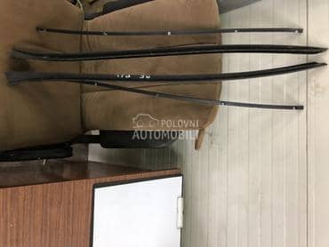 Lajsne pored sofersajbne za Audi Q5 od 2008. do 2016. god.