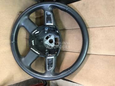 Volan  fabricki za Audi Q5 od 2008. do 2012. god.