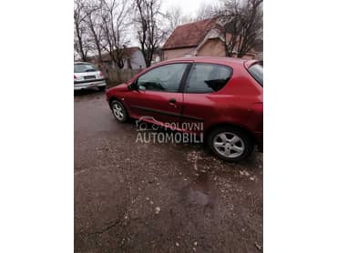 1.4 benzin u delovima za Peugeot 206