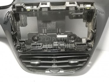 RESETKA VENTILACIJE za Peugeot 208
