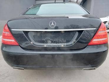 Branik zadnji za Mercedes Benz S 260, S 280, S 300 ... od 2006. do 2012. god.