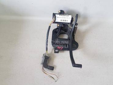 PAPUCICA GASA za BMW Serija 3