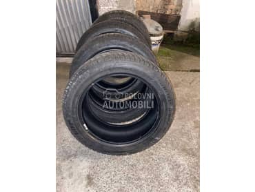 Dunlop 245/50 R18 Zimska