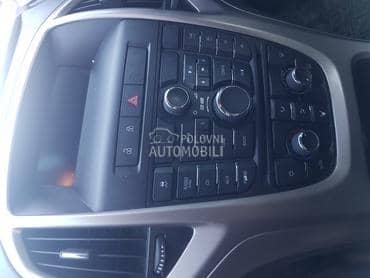 Fabricki cd 400 za Opel Astra J