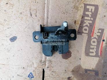 Brava gepeka za Volkswagen Passat B5.5 od 1996. do 2005. god.