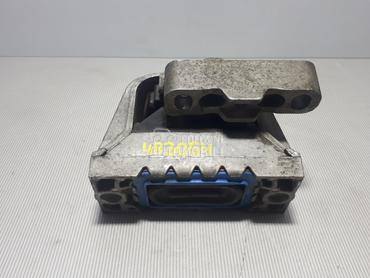 NOSAC MOTORA za Volkswagen Golf 5