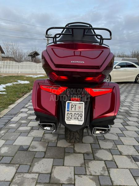 Honda gl 1800 goldwing