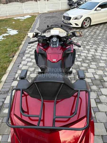 Honda gl 1800 goldwing