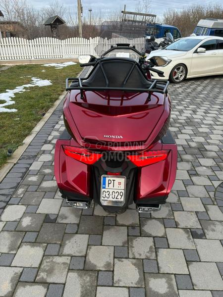 Honda gl 1800 goldwing