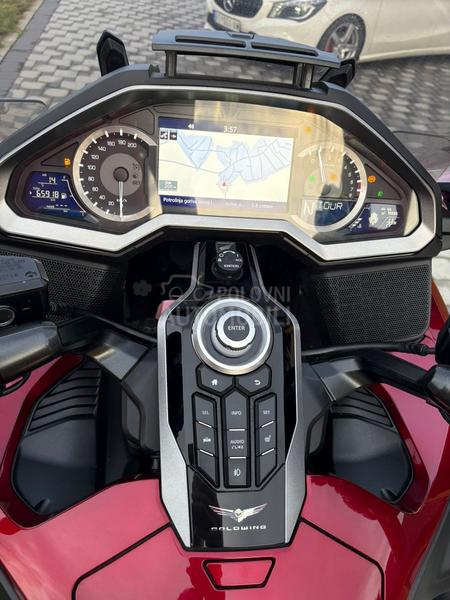 Honda gl 1800 goldwing