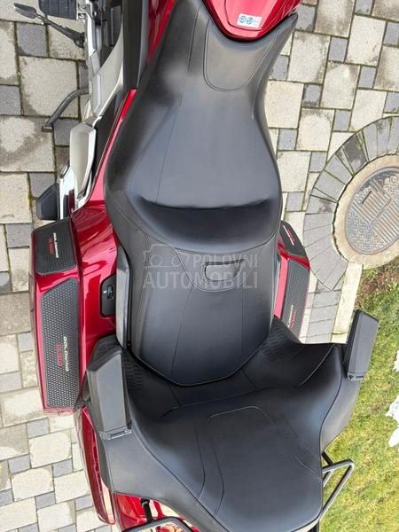 Honda gl 1800 goldwing