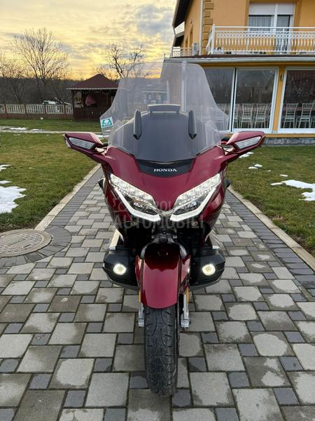 Honda gl 1800 goldwing