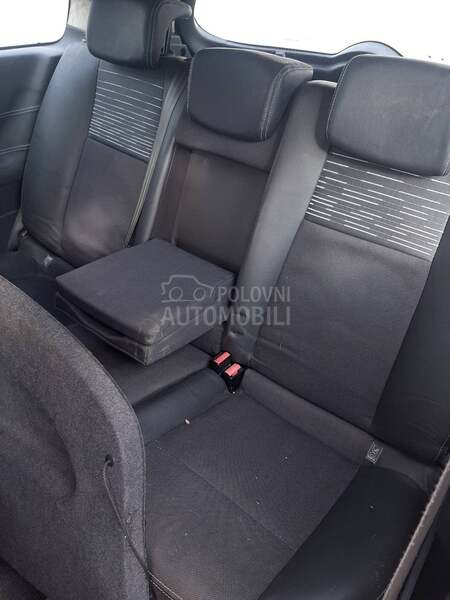 Renault Megane 1.5dci 2005. god. -  kompletan auto u delovima
