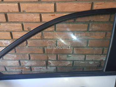 STAKLO za Kia Cerato