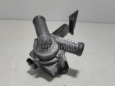 VODENA PUMPA za Audi A4