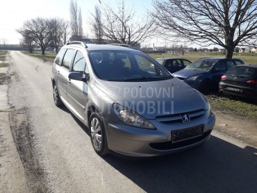 Kompletan auto u delovima za Peugeot 307
