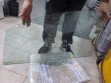 staklo levo za Peugeot 207
