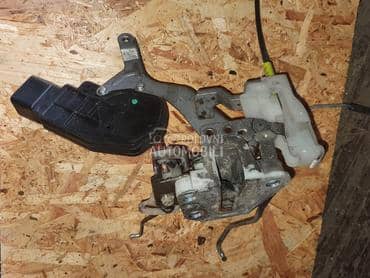 brava centralna za Peugeot 107 od 2007. do 2012. god.