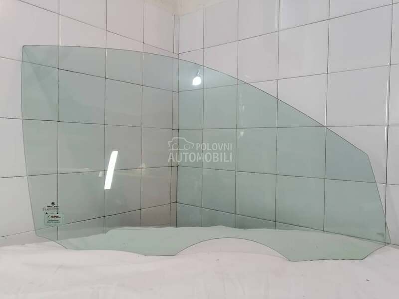 Auto staklo (šoferšajbna, proz