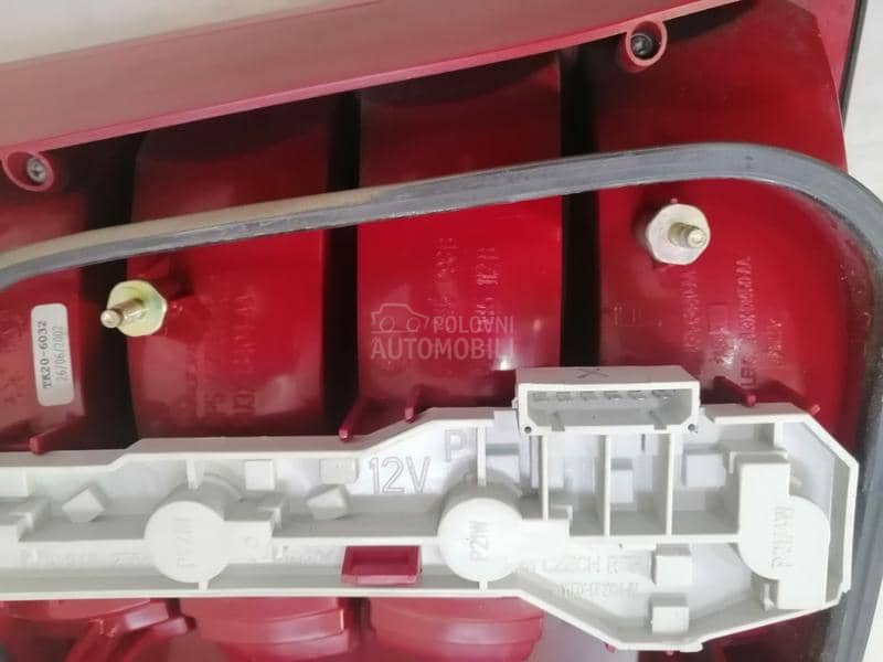 Stop svetla i stop lampe