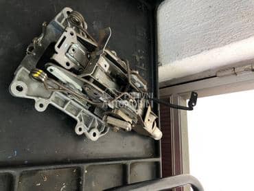 Puska volana za Audi Q7 od 2005. do 2014. god.