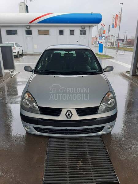 Renault Clio 1.5dci 2004. god. -  kompletan auto u delovima