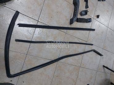 Kederi desnih vrata za Peugeot 106 od 1991. do 1996. god.