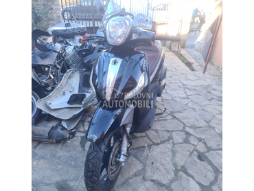 Kupujem Piaggio Beverly