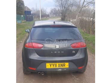 Branik zadnji FR za Seat Leon