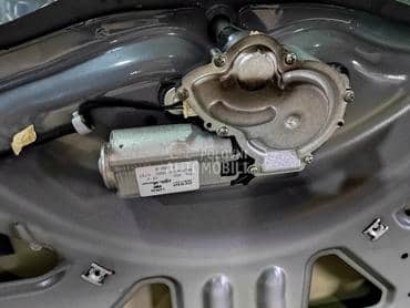 Motor zadnjeg brisaca za Lancia Musa od 2005. do 2010. god.