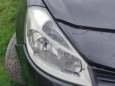 Desni far clio 3 za Renault Clio