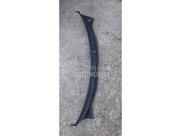 Plastika ispod soferke za Volkswagen Polo od 2001. do 2005. god.