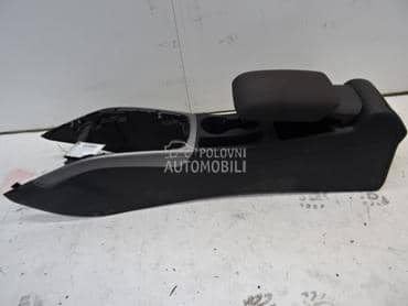 Naslon za ruke, rukohvat za Audi A5 od 2009. do 2017. god.