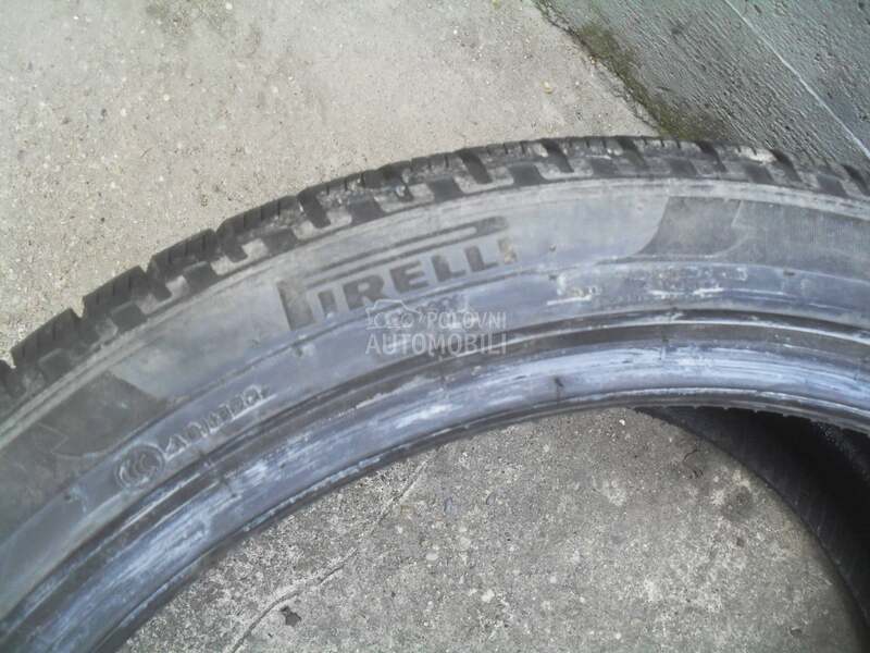 Pirelli 305/35 R21 Zimska