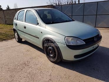 Opel Corsa C 12 16 V 2002. god. -  kompletan auto u delovima