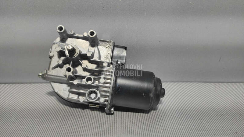 MOTORIC PREDNJEG BRISACA