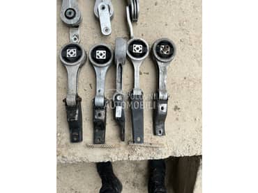 Nosač motora za Volkswagen Fox od 2001. do 2009. god.